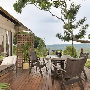 Luxury tent Clouds Safari 